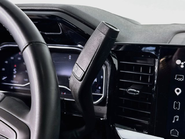 Used 2025 GMC Sierra 1500 SLT AWD/4WD image 18