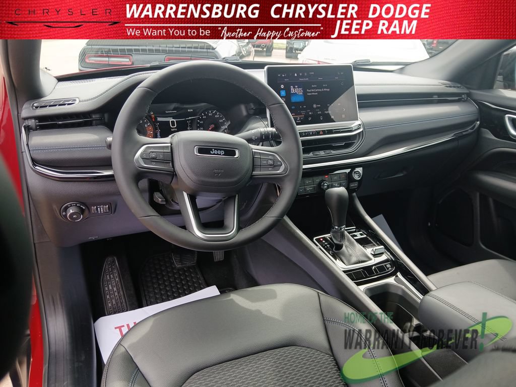 New 2026 Jeep Compass Latitude AWD/4WD image 15