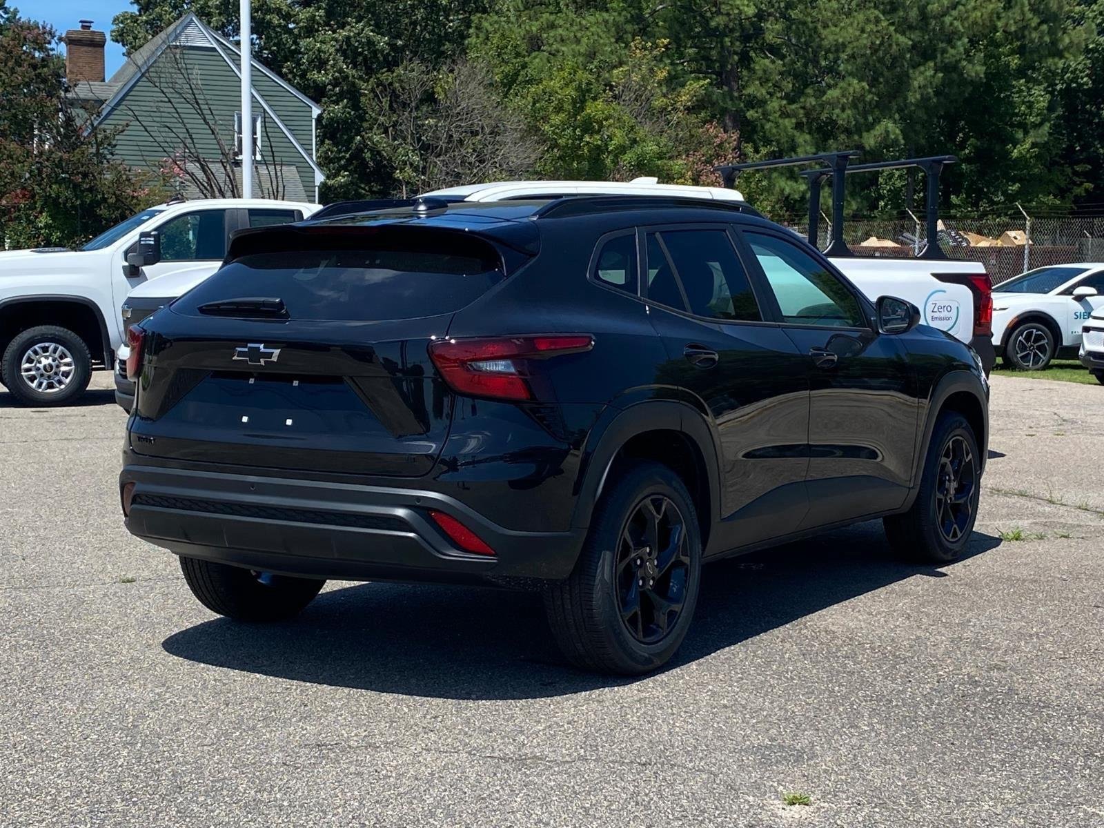 New 2026 Chevrolet Trax LT w/ Driver Confidence Package FWD image 6