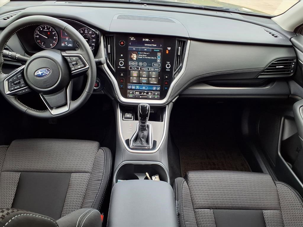 Used 2025 Subaru Outback Premium image 4