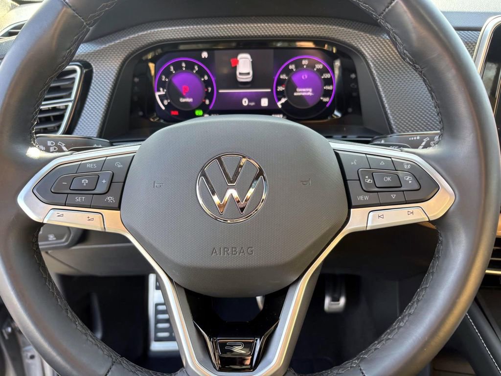 Used 2024 Volkswagen Atlas Cross Sport SEL R-Line image 16