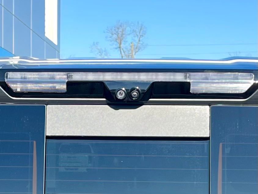 Used 2025 GMC Sierra 2500 Denali Ultimate image 6