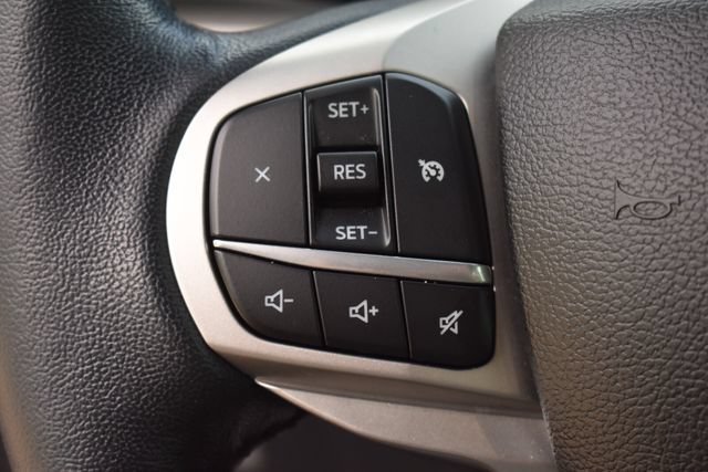 Used 2022 Ford Explorer XLT w/ Equipment Group 202A AWD/4WD image 31