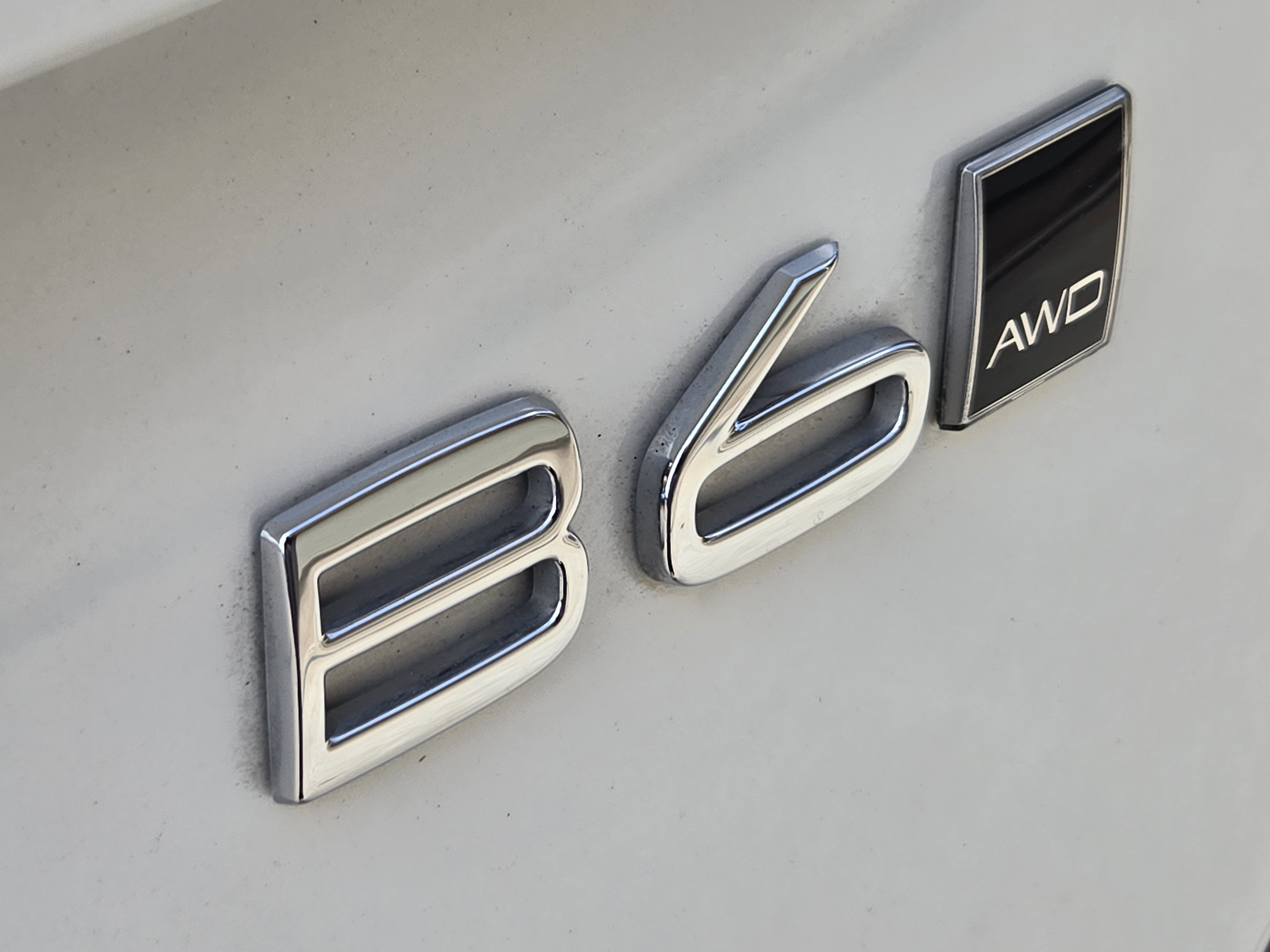 Certified 2025 Volvo XC90 B6 Ultra w/ Protection Package Premier AWD/4WD image 40