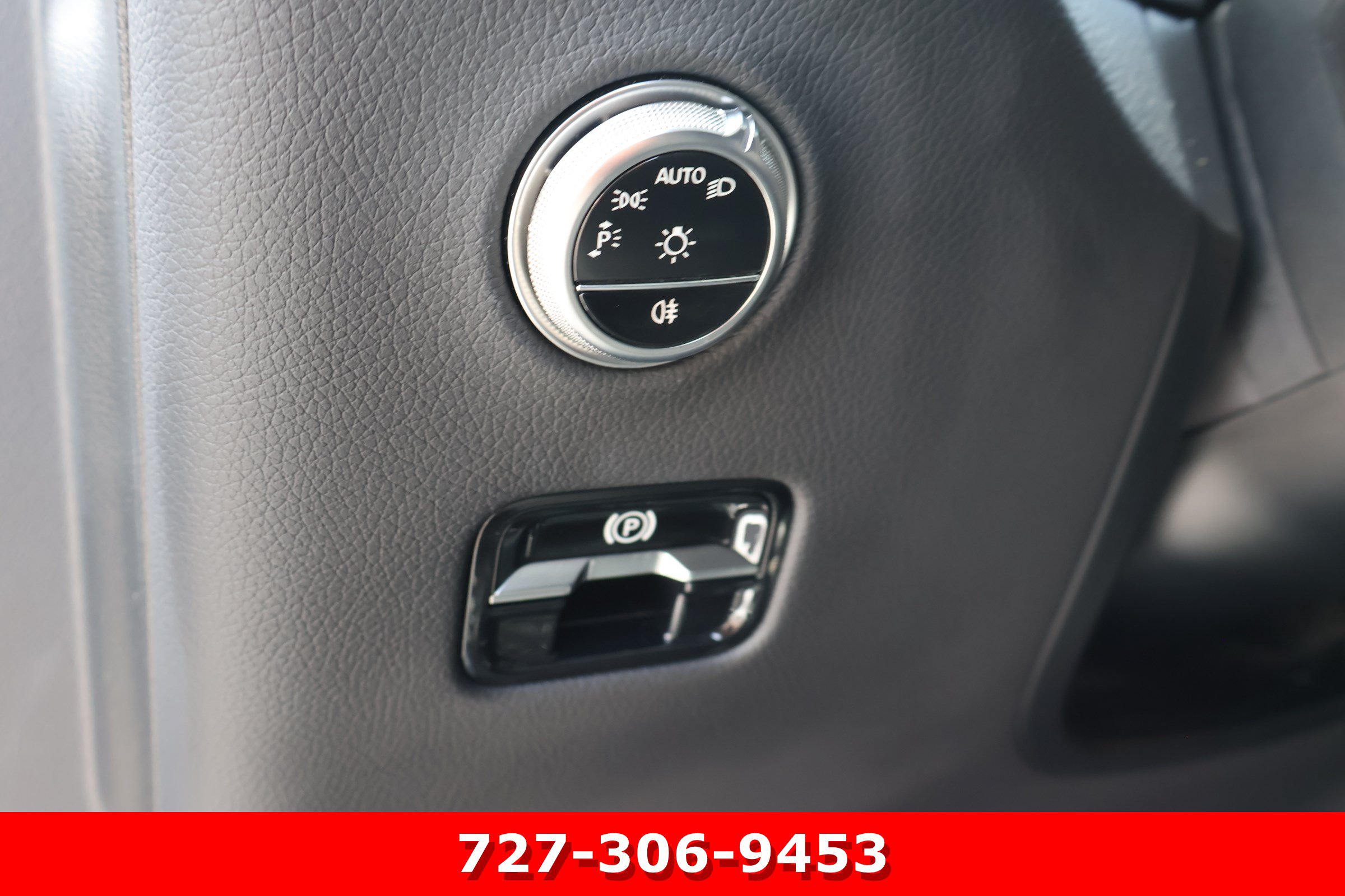Certified 2025 Mercedes-Benz GLC 300 image 24