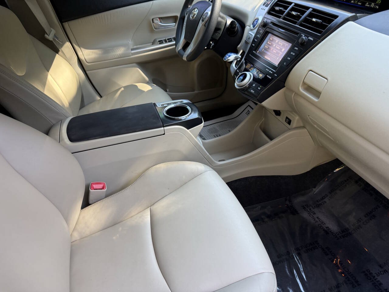 Used 2012 Toyota Prius V Five FWD image 29