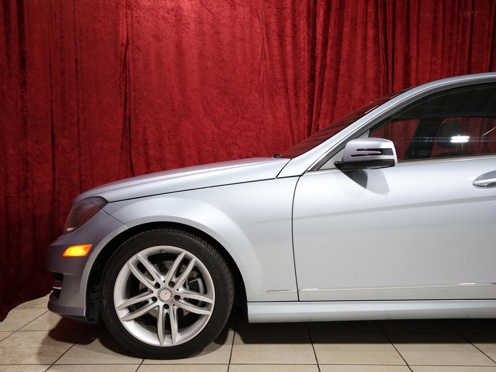 Used 2014 Mercedes-Benz C 250 Sedan image 5