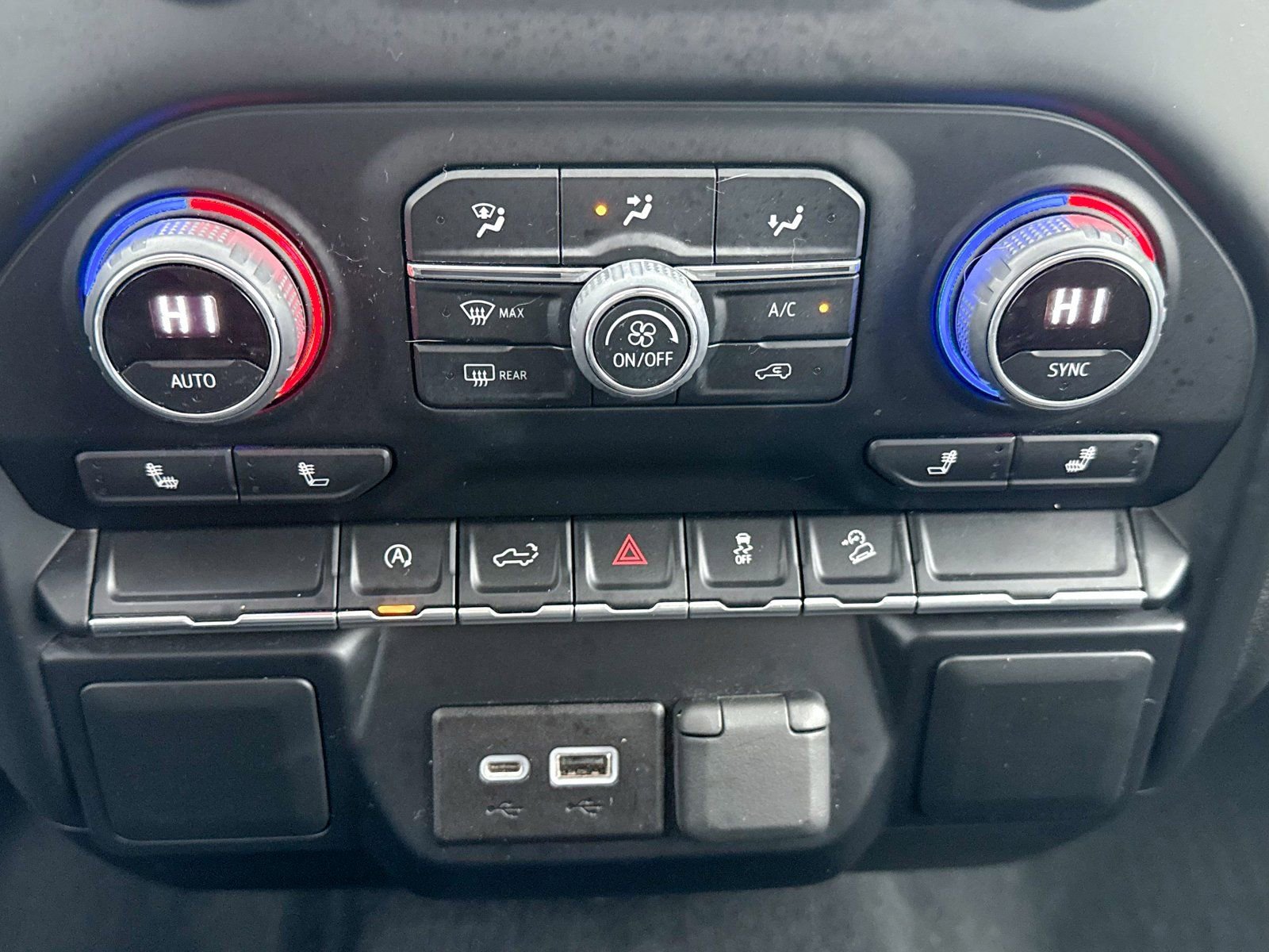 Certified 2022 Chevrolet Silverado 1500 RST AWD/4WD image 29