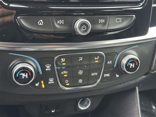 Used 2021 Chevrolet Traverse LT image 27