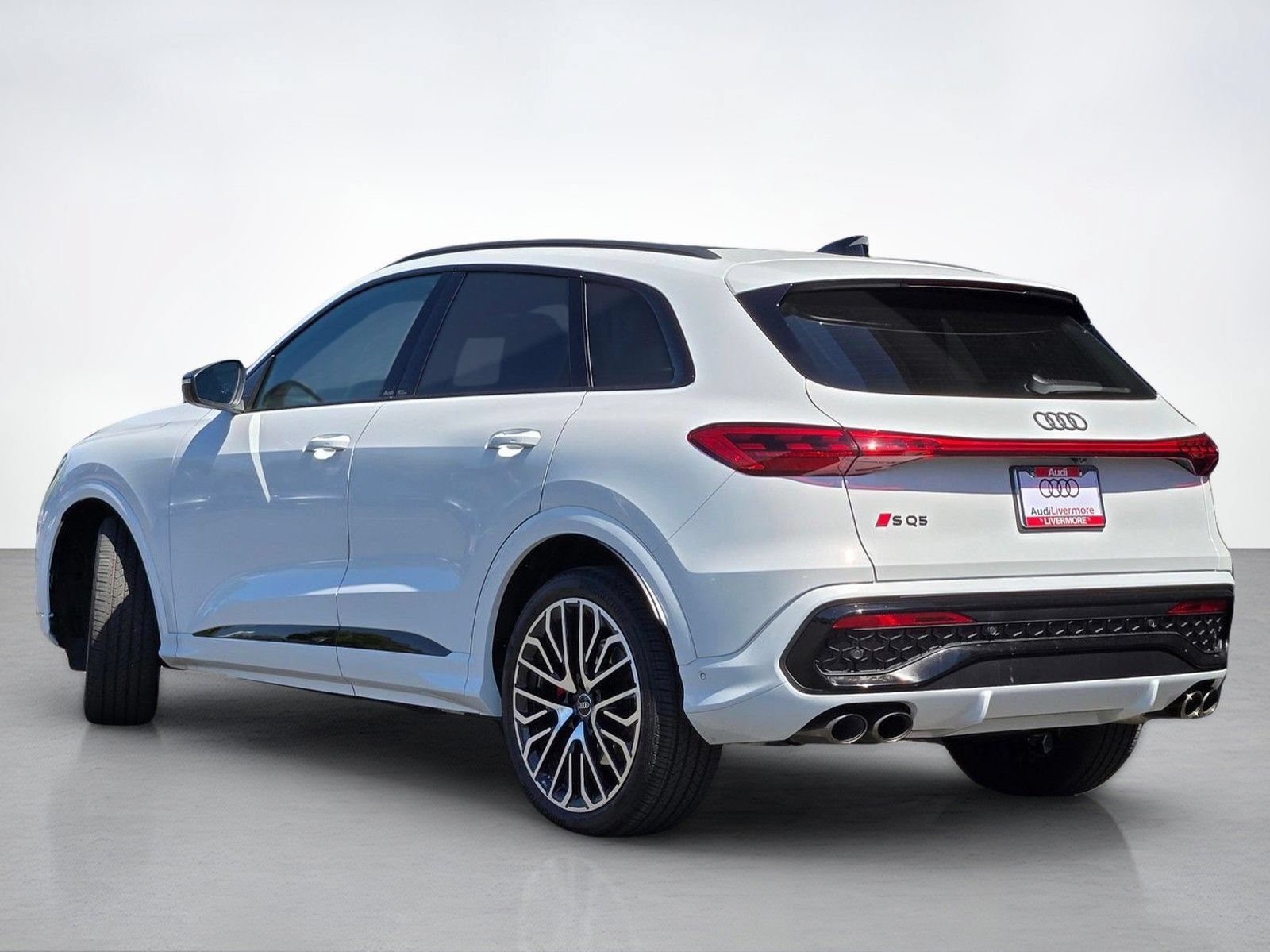 Used 2025 Audi SQ5 Premium Plus w/ Premium Plus Package AWD/4WD image 5