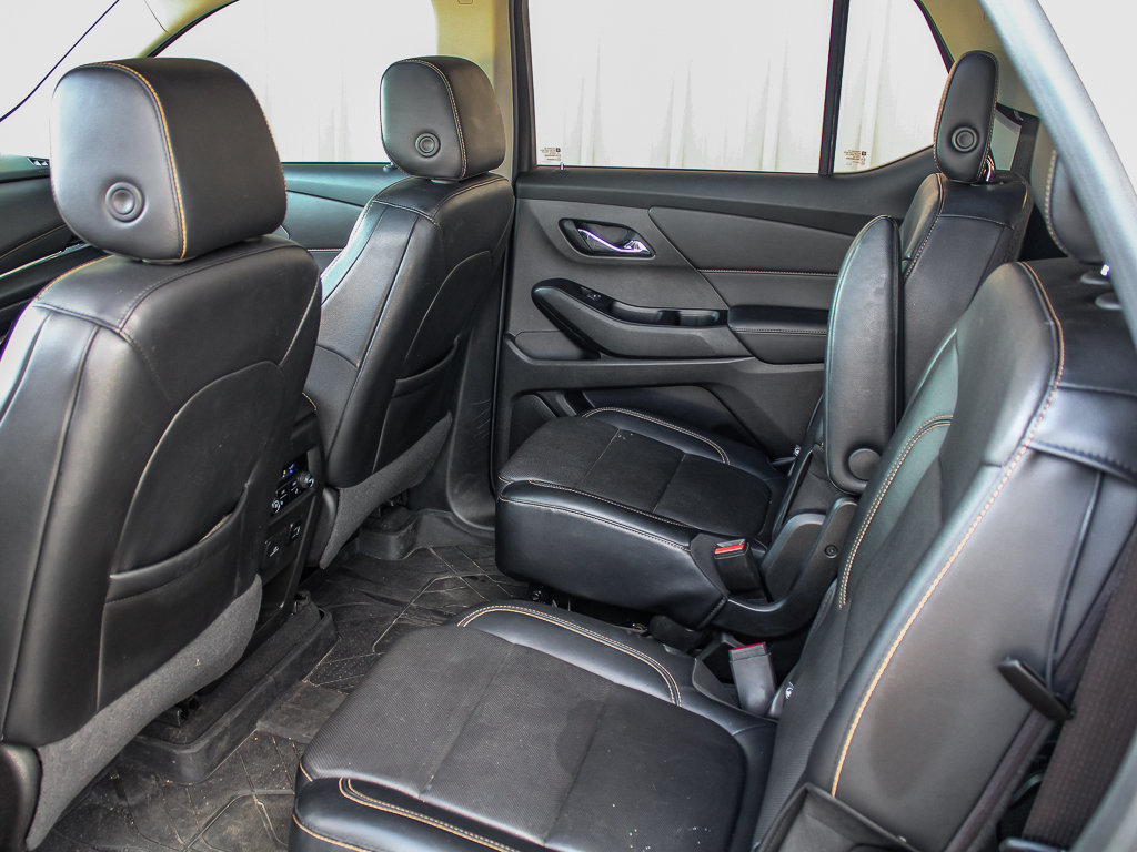 Used 2018 Chevrolet Traverse Premier w/ Redline Edition AWD/4WD image 25
