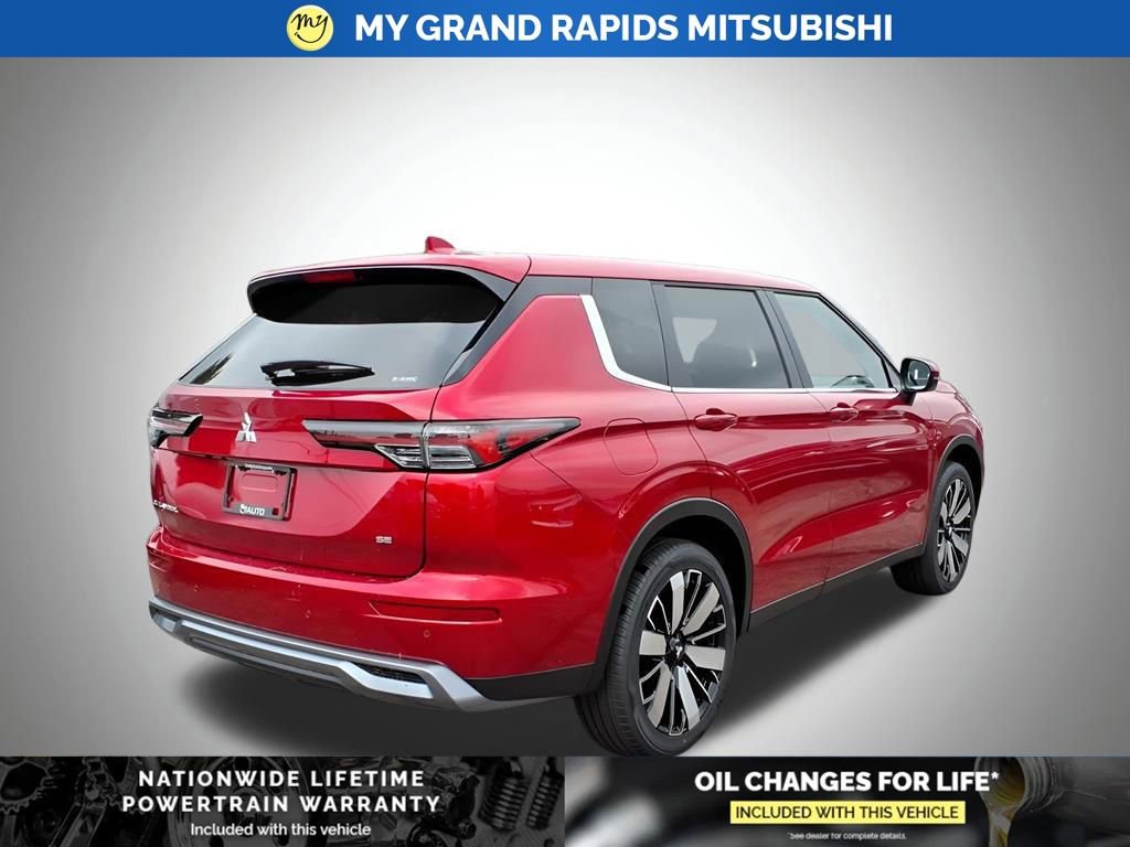 New 2025 Mitsubishi Outlander SE image 6