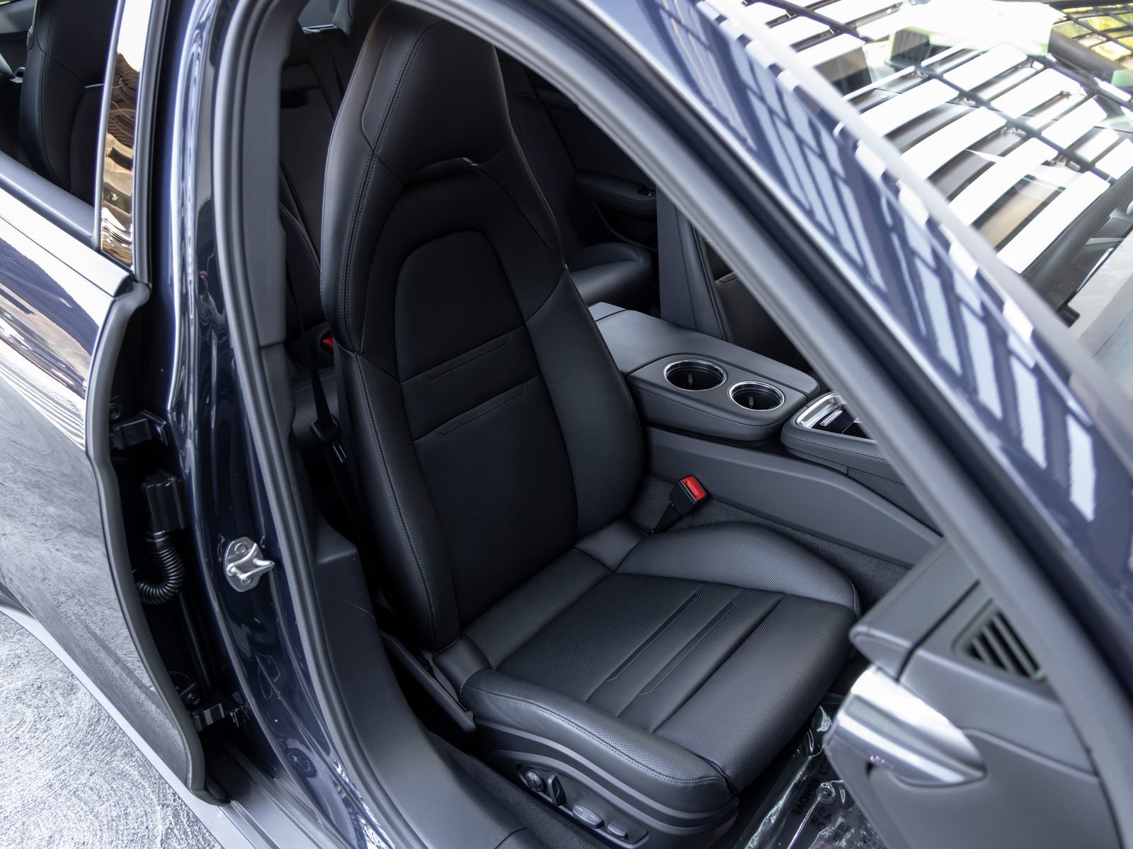 Certified 2022 Porsche Panamera 4S AWD/4WD image 61