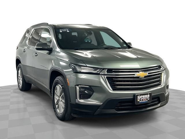 Certified 2023 Chevrolet Traverse LT FWD image 1