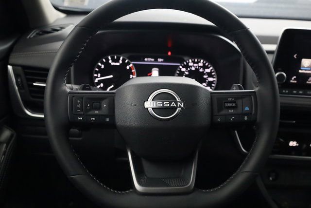 Used 2026 Nissan Rogue SV image 12