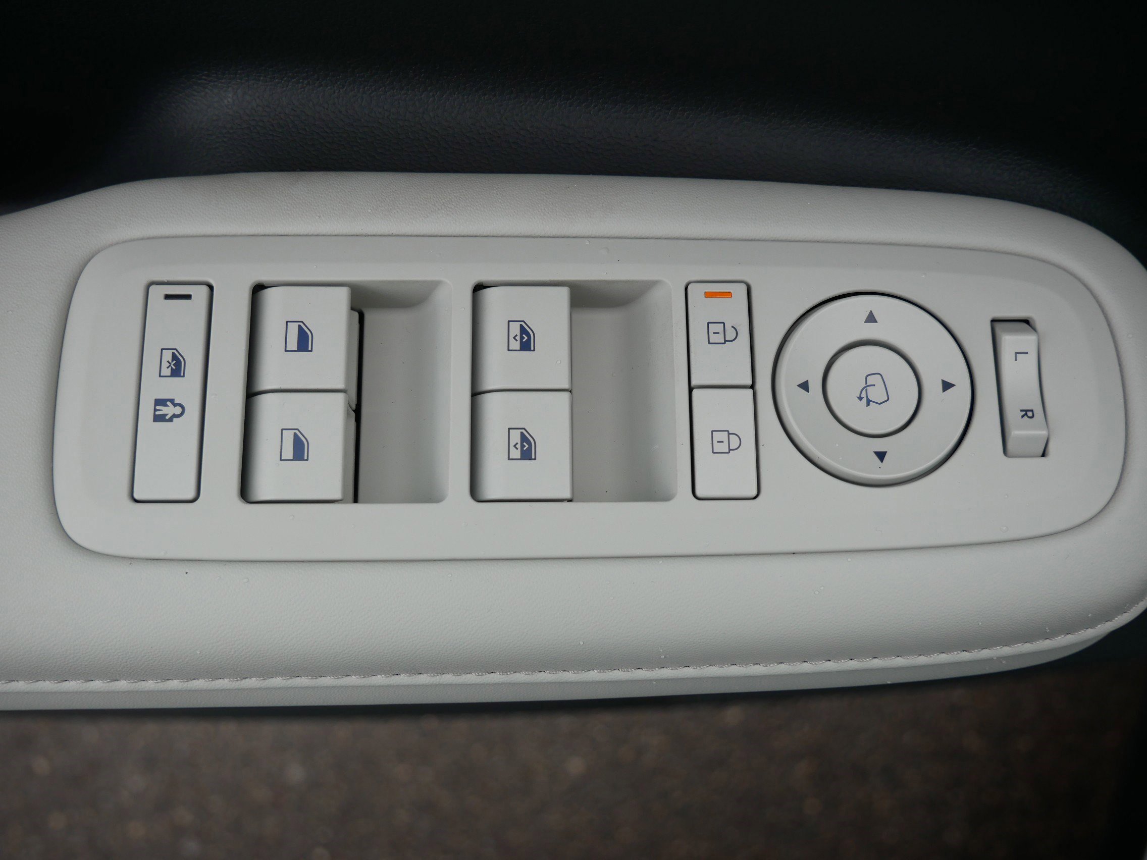 New 2026 Hyundai Santa Fe Limited image 12