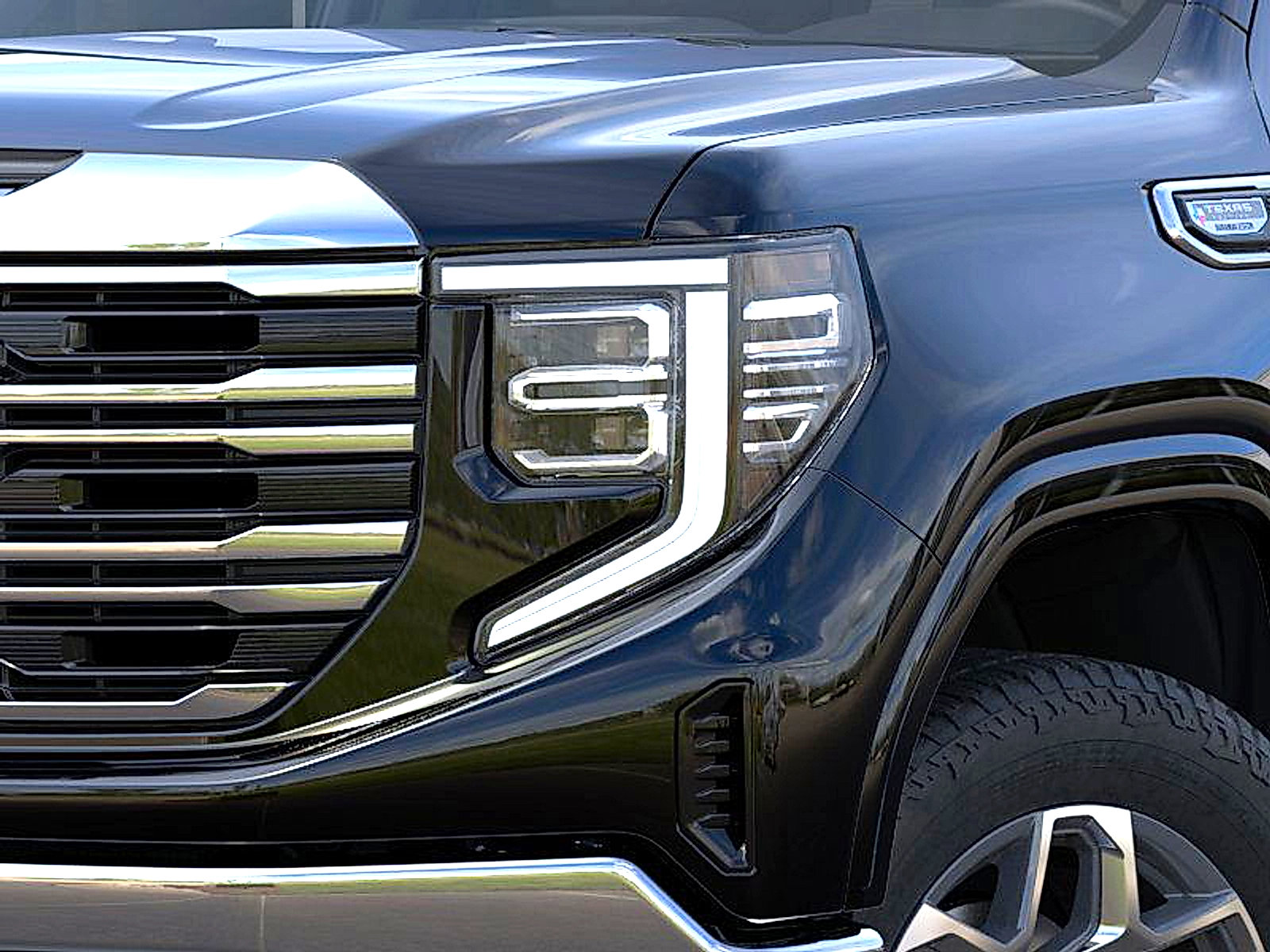 New 2026 GMC Sierra 1500 SLT AWD/4WD image 10