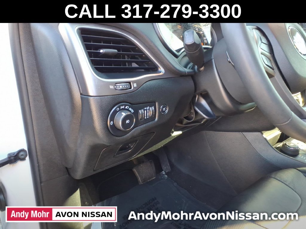 Used 2022 Jeep Cherokee Latitude Lux AWD/4WD image 21