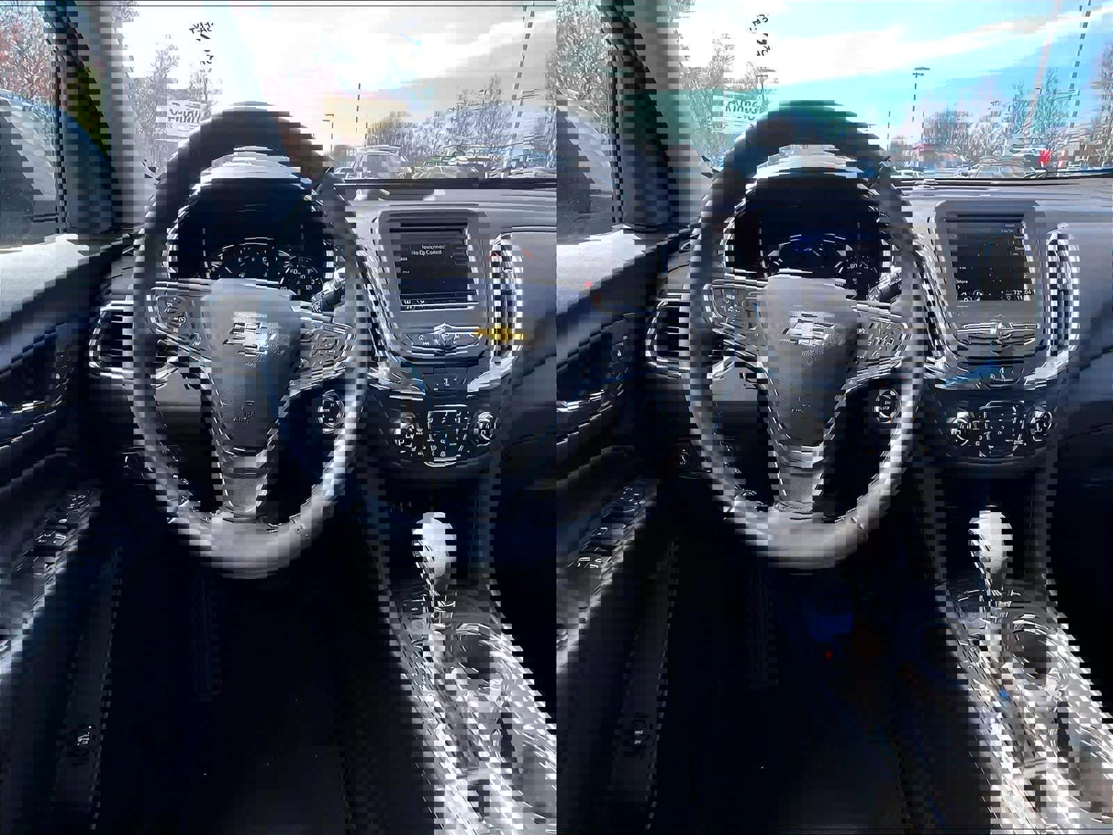 Used 2024 Chevrolet Equinox LT AWD/4WD image 17