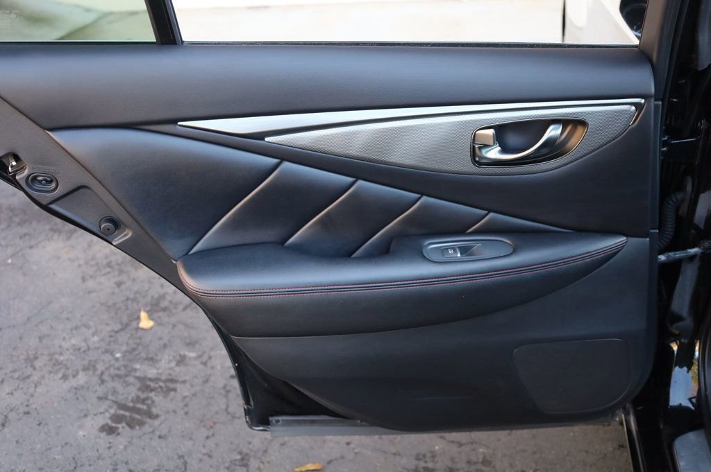 Used 2018 INFINITI Q50 Red Sport 400 w/ Sensory Package (Sport) image 16