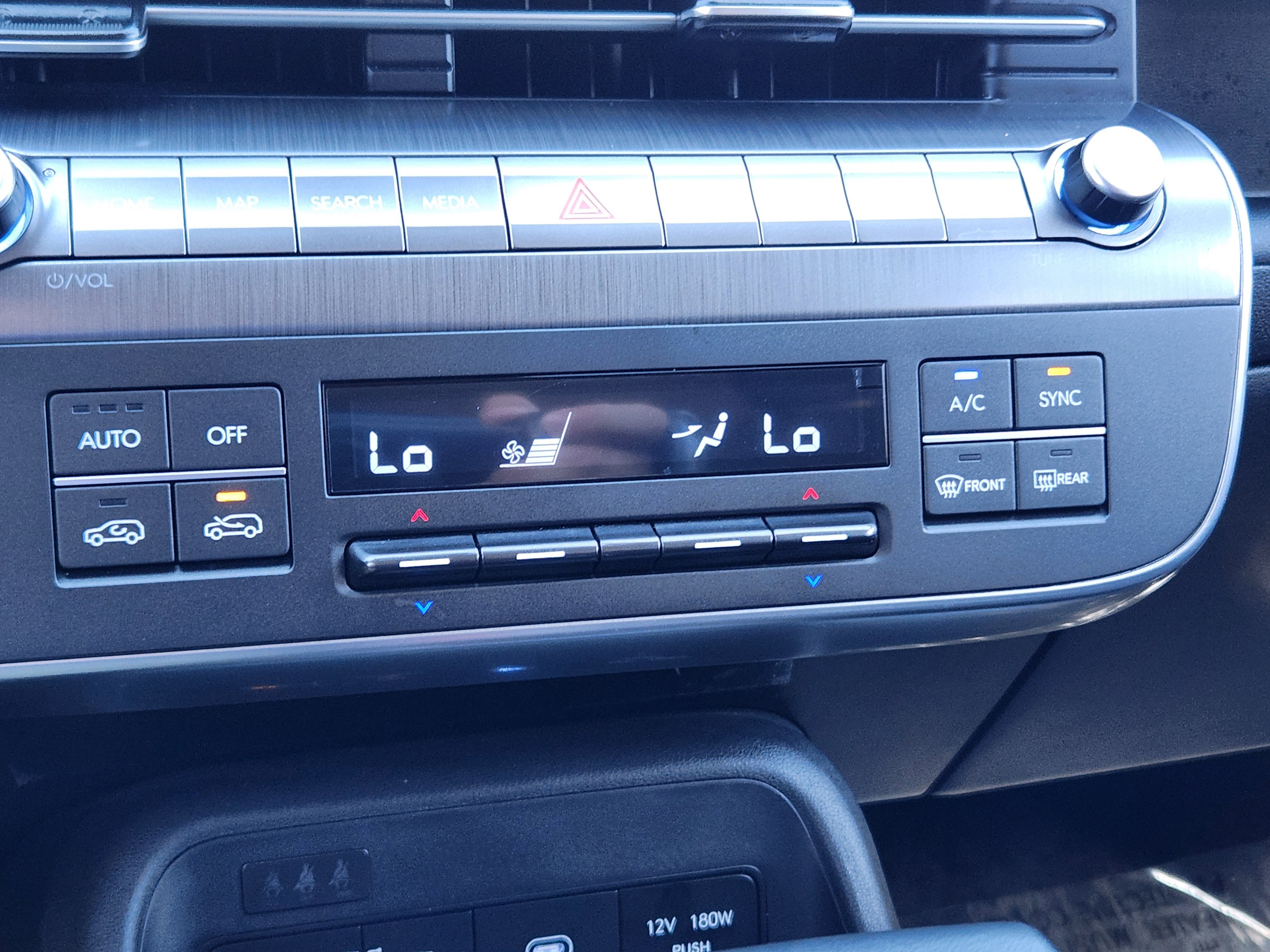 Used 2025 Hyundai Kona SEL image 24