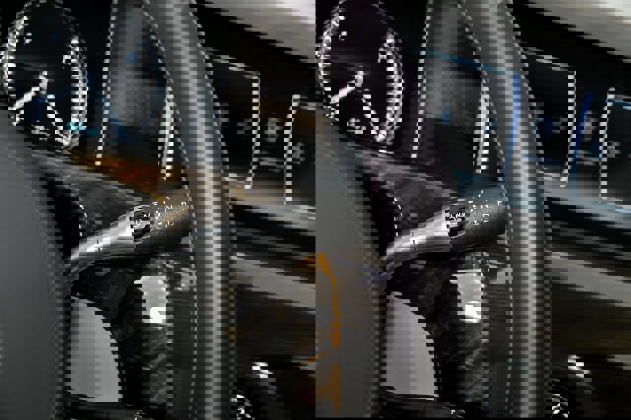 Used 2018 Rolls-Royce Phantom Sedan image 32