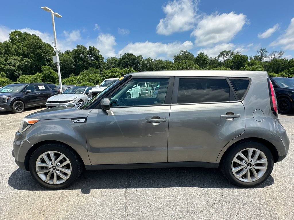 Used 2019 Kia Soul + FWD image 4