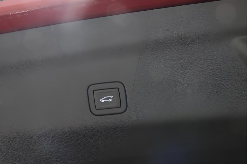 New 2026 Chevrolet Suburban Premier image 31