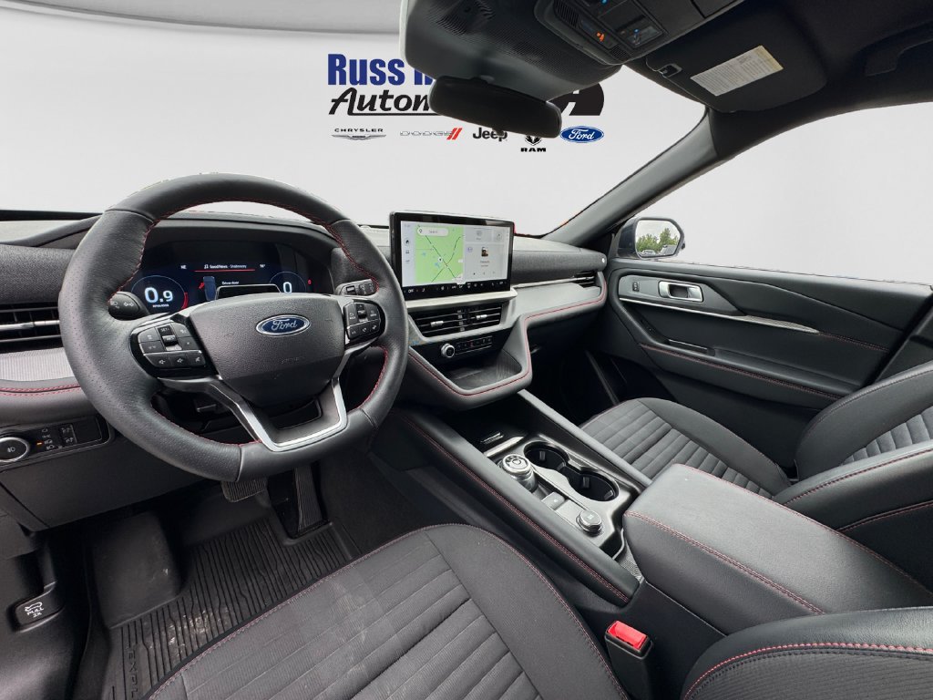 Used 2025 Ford Explorer ST-Line w/ ST-Line Street Pack AWD/4WD image 20