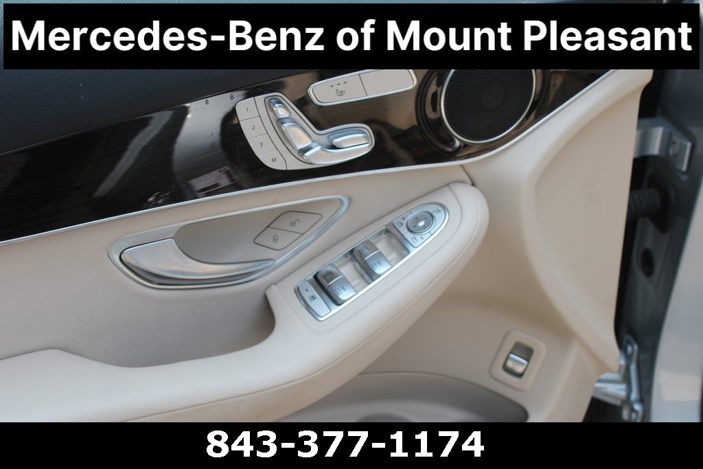 Used 2022 Mercedes-Benz GLC 300 4MATIC w/ Driver Assistance Package image 19