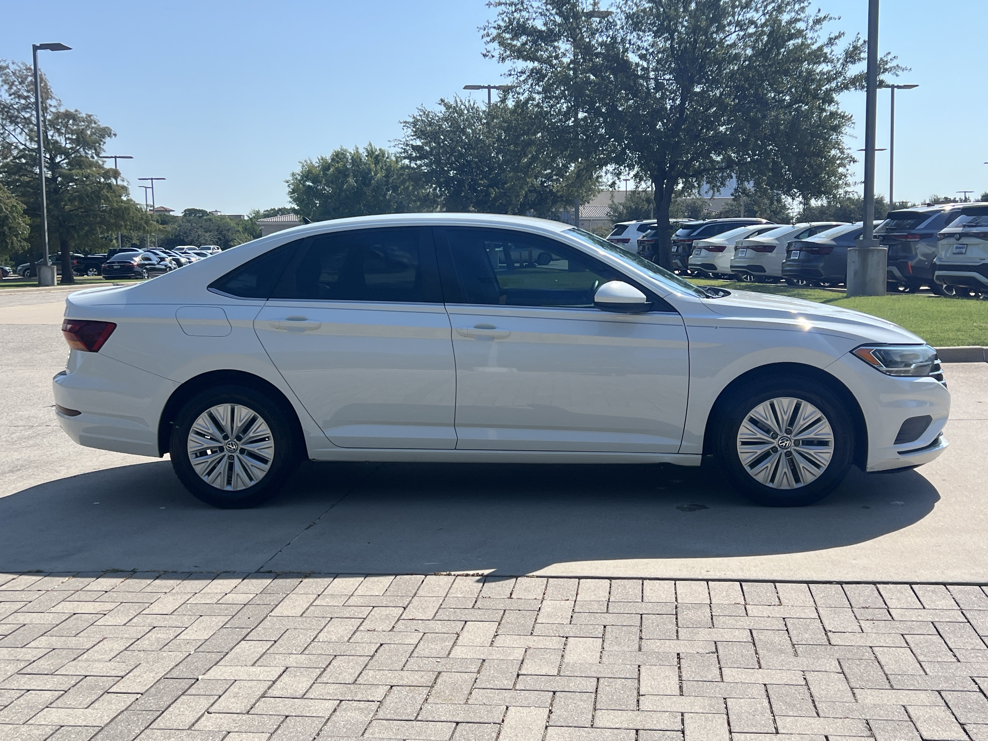 Used 2019 Volkswagen Jetta FWD image 10