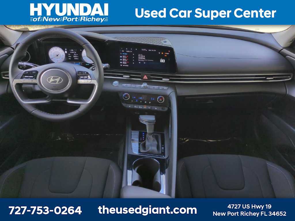 Certified 2025 Hyundai Elantra SEL FWD image 15