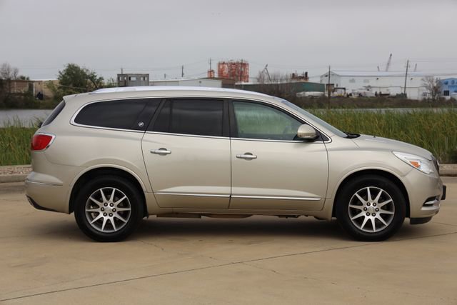 Used 2017 Buick Enclave Leather image 4