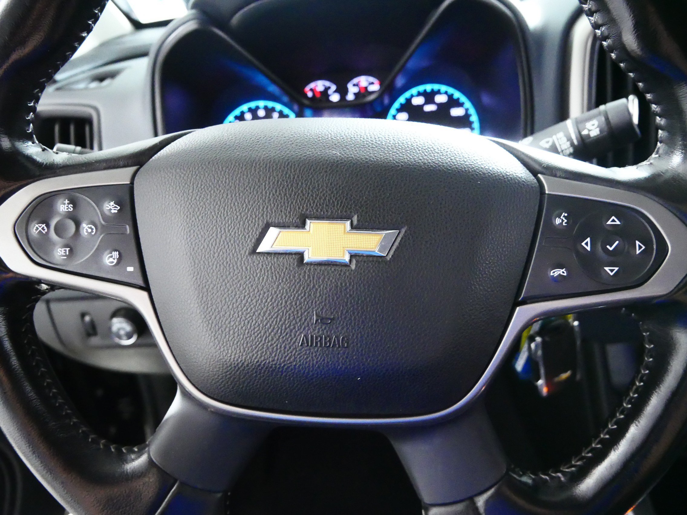 Used 2022 Chevrolet Colorado Z71 w/ Trail Boss Package AWD/4WD image 25