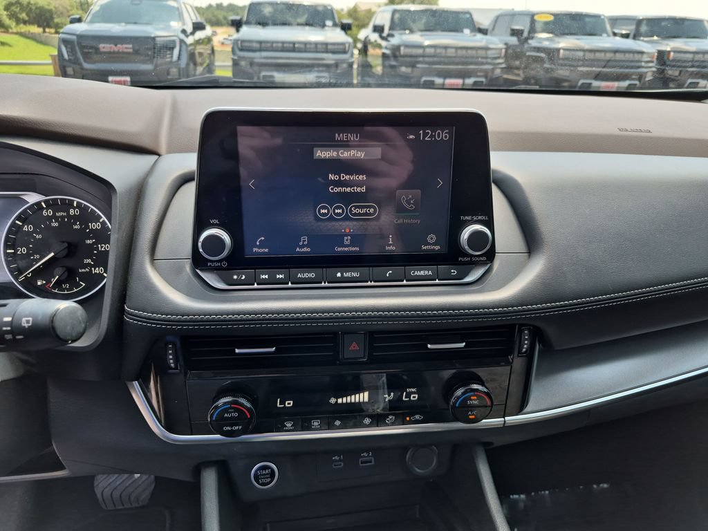 Used 2021 Nissan Rogue SV FWD image 24