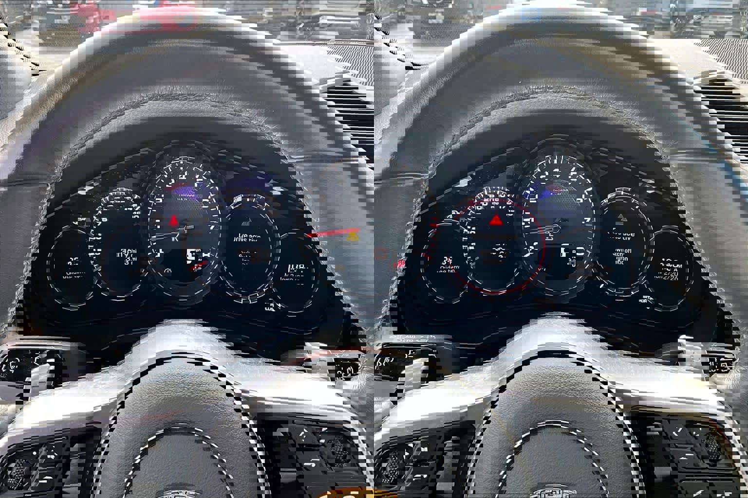 Used 2022 Porsche Cayenne S image 25