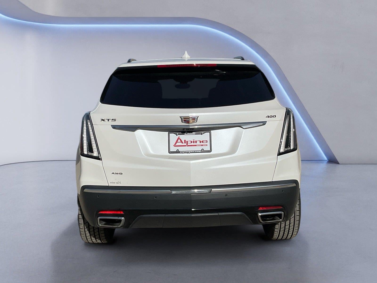 Certified 2023 Cadillac XT5 Sportv w/ Platinum Package AWD/4WD image 4