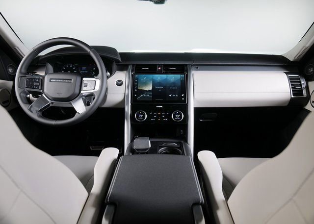 New 2026 Land Rover Discovery Dynamic SE AWD/4WD image 4