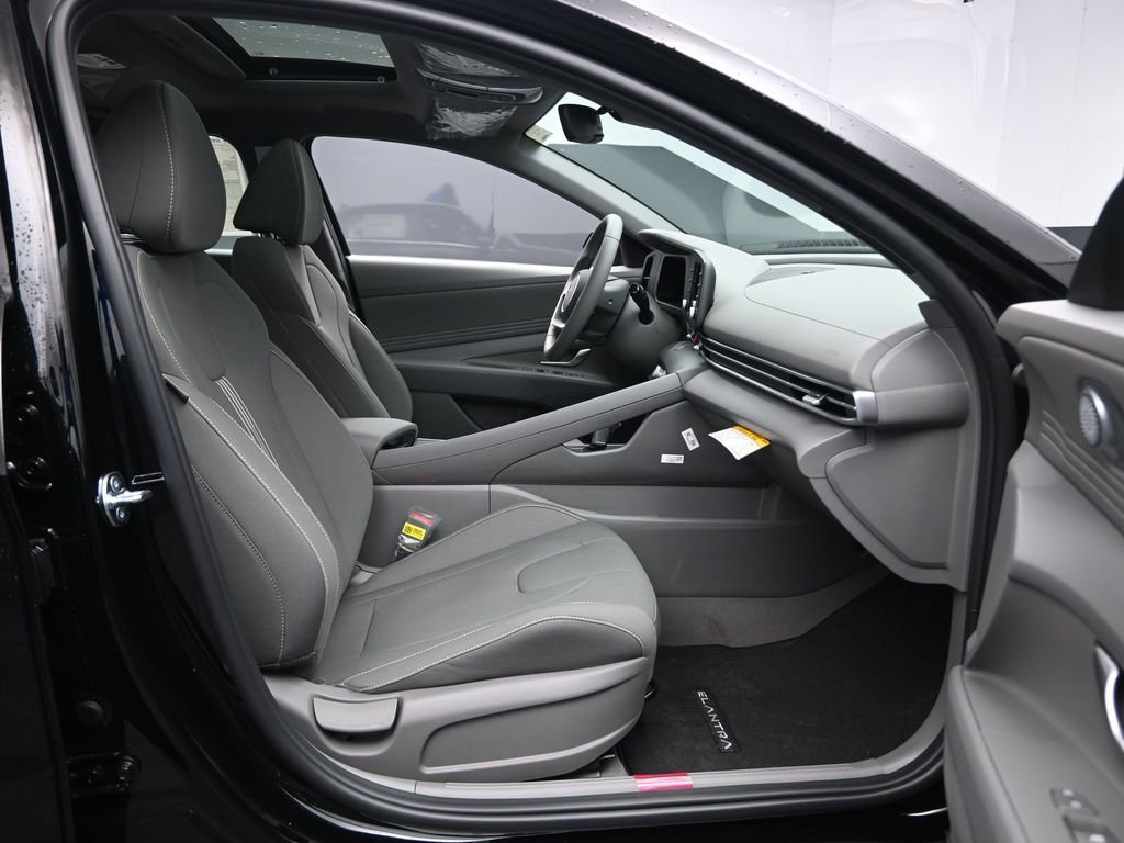 New 2026 Hyundai Elantra SEL Sport image 31