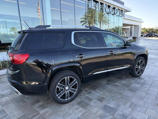 Used 2017 GMC Acadia Denali w/ Technology Package image 2