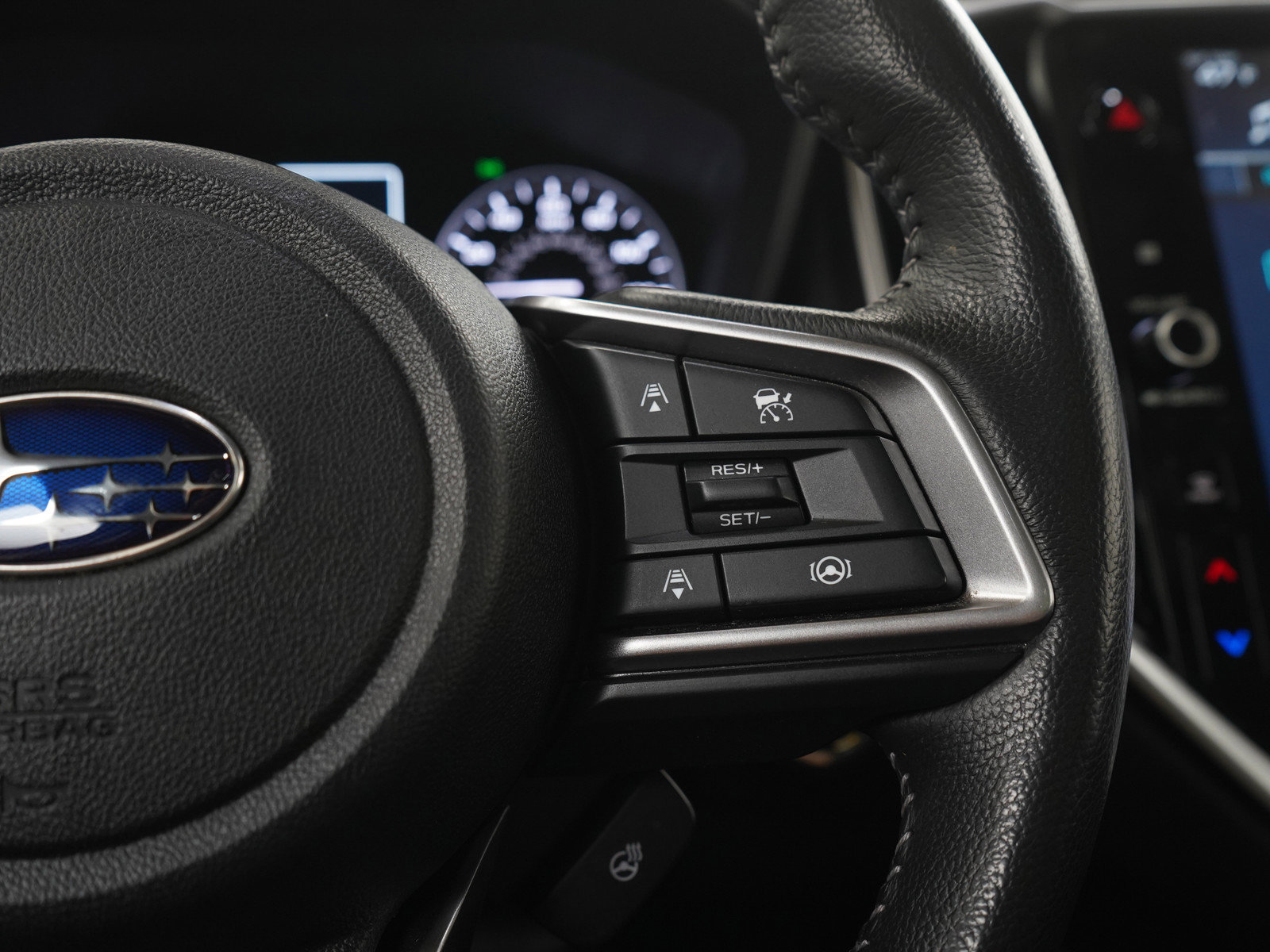 Used 2023 Subaru Ascent Limited w/ Technology Package AWD/4WD image 28