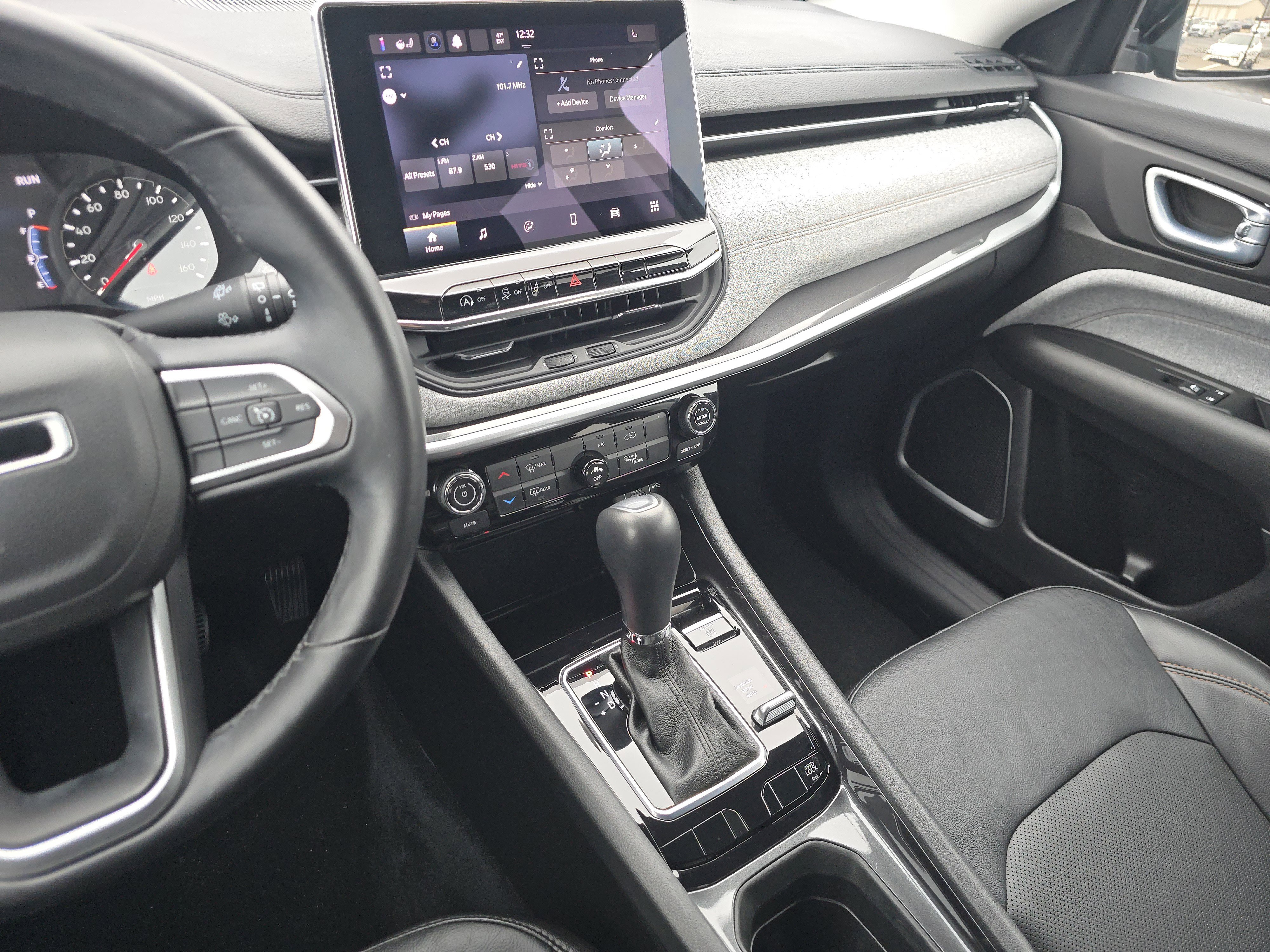 Used 2022 Jeep Compass Latitude image 22