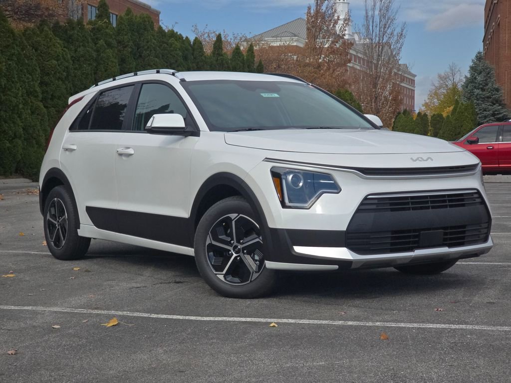 New 2025 Kia Niro EX image 1