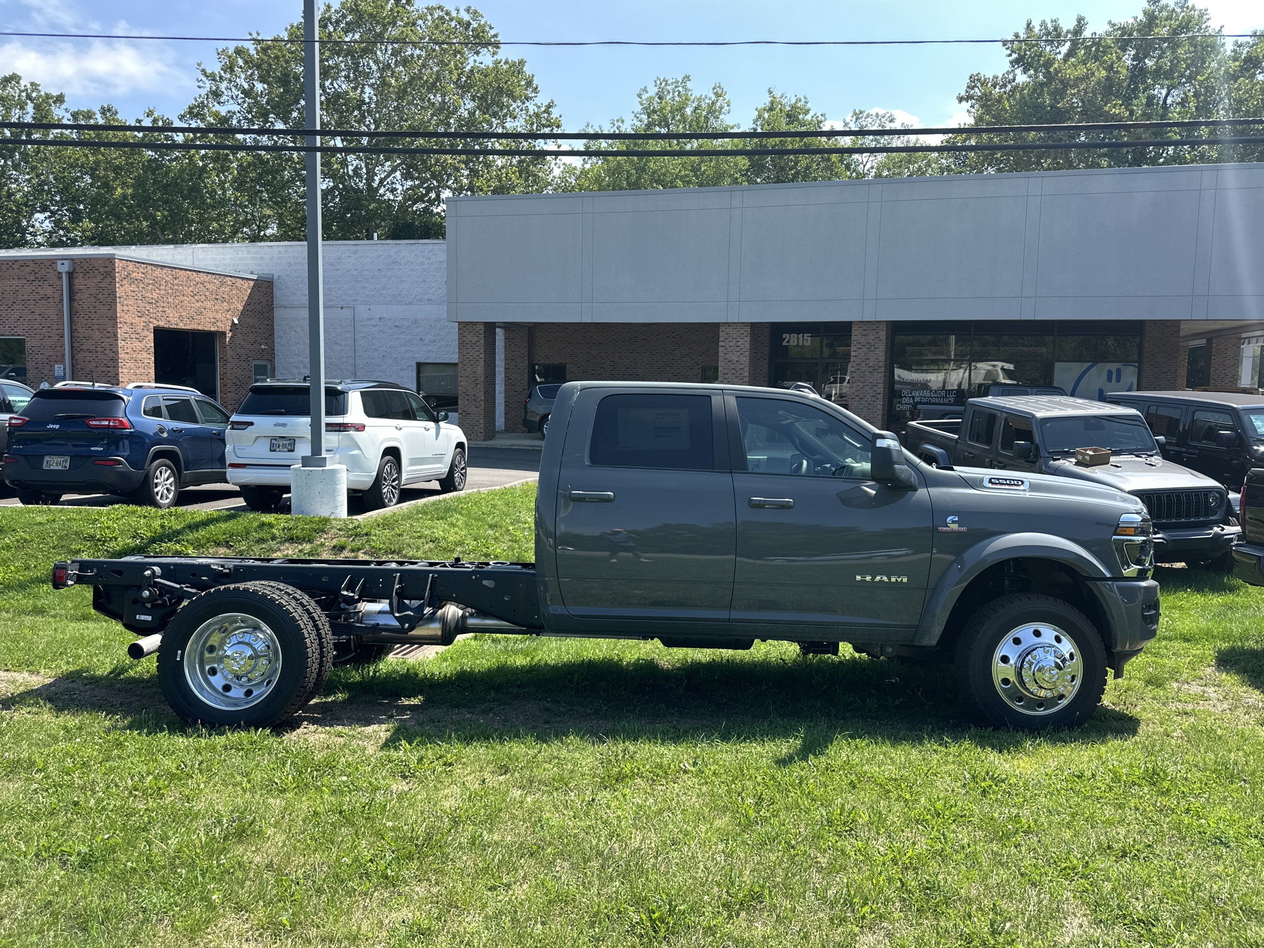 New 2026 RAM 5500 4x4 Crew Cab w/ Laramie Trim Package image 19