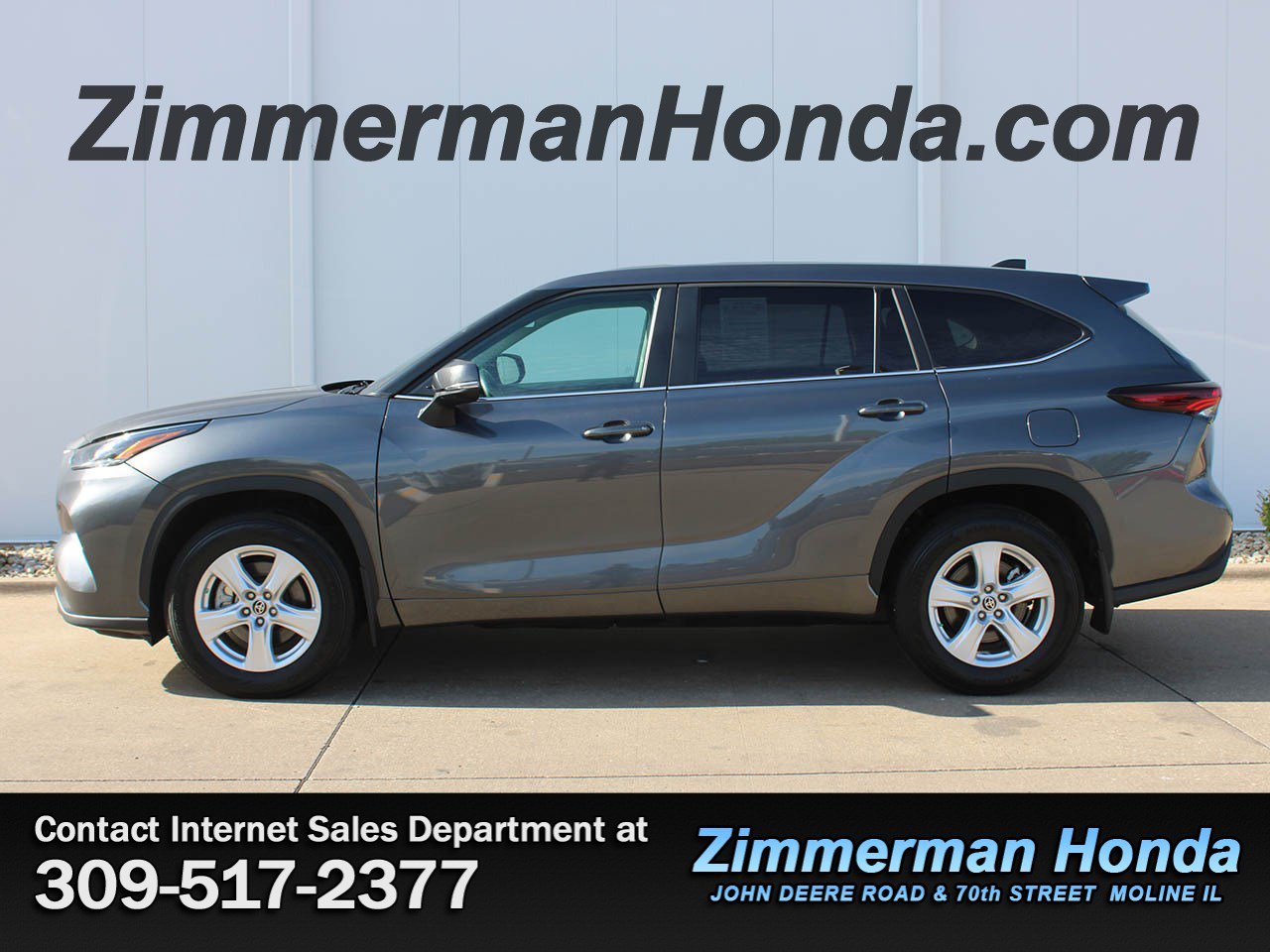 Used 2024 Toyota Highlander LE AWD/4WD image 24