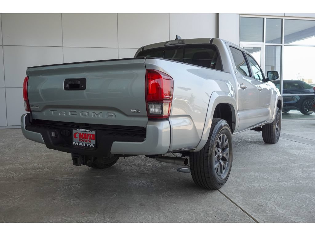 Certified 2022 Toyota Tacoma SR5 w/ Technology Package AWD/4WD image 4