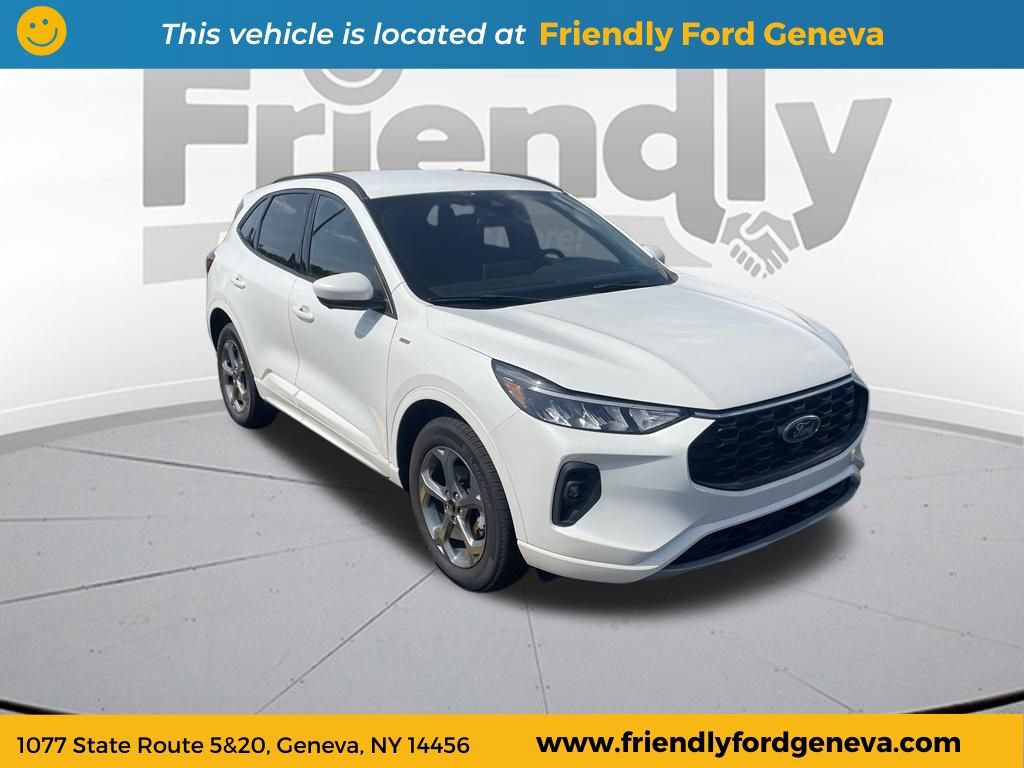 Used 2023 Ford Escape ST-Line Select w/ Tech Pack #2 AWD/4WD image 3