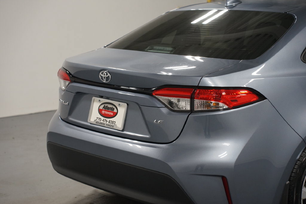 Certified 2025 Toyota Corolla LE FWD image 9