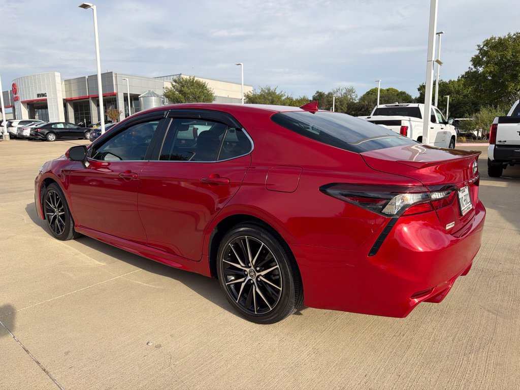 Used 2024 Toyota Camry SE FWD image 9