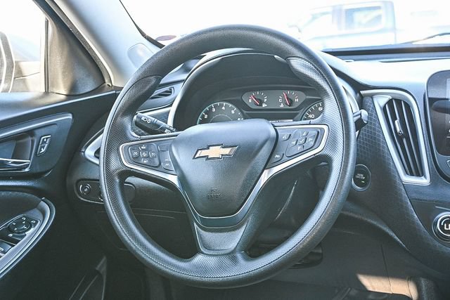 Used 2024 Chevrolet Malibu LT FWD image 17